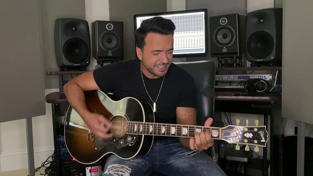 Luis Fonsi ACUSTICA