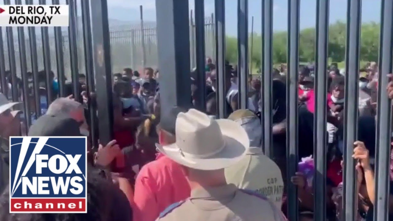 Fox News captures ‘shocking’ footage of migrants forcing way past border