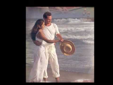 Julio Iglesias – Cuando vivas conmigo…. 04-16-2009